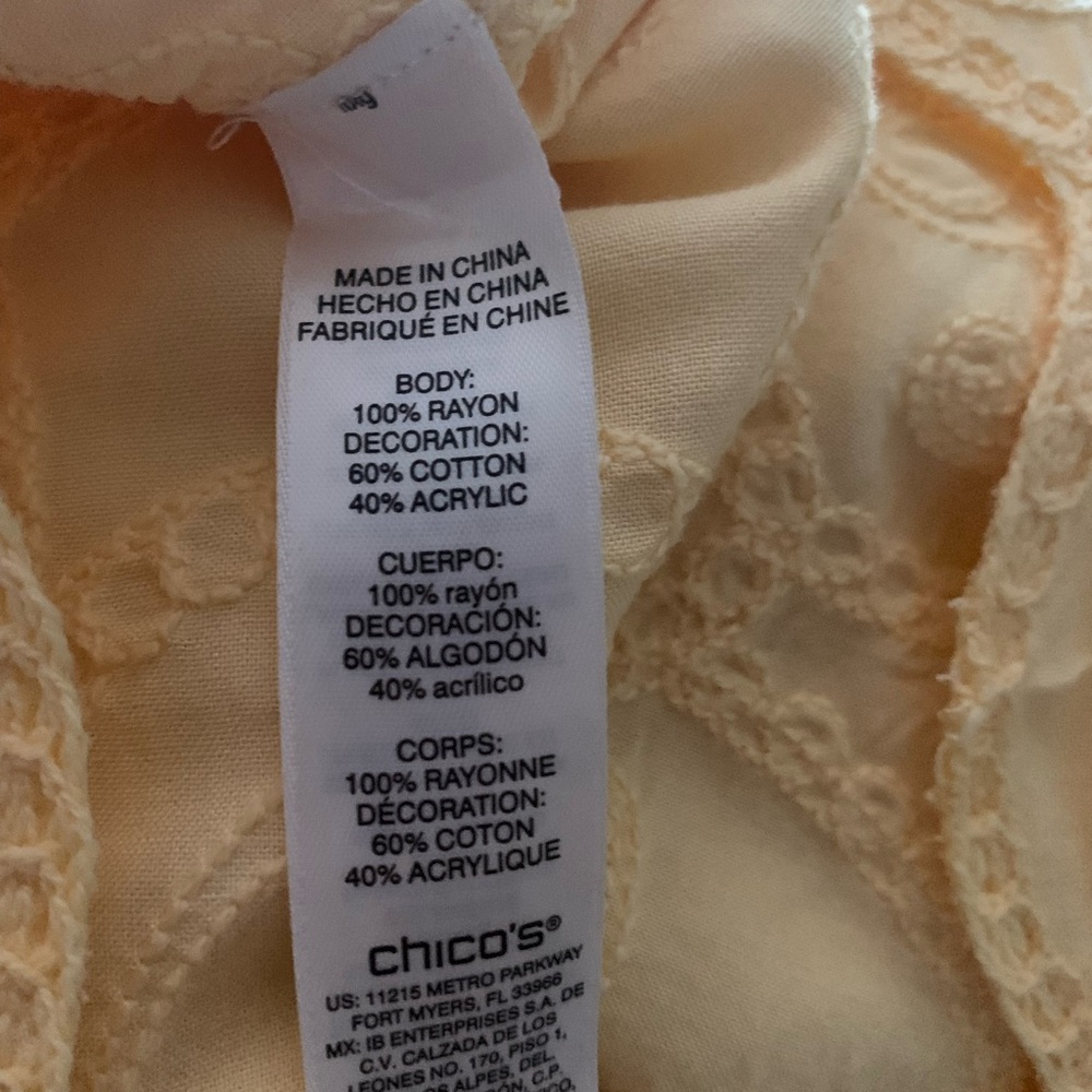 CHICOS SCALLOPED TOP - Picture 7 of 8
